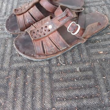 none - Sandals (Brown)