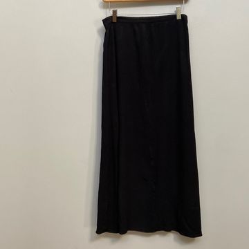 Aritzia - Midi-skirts (Black)