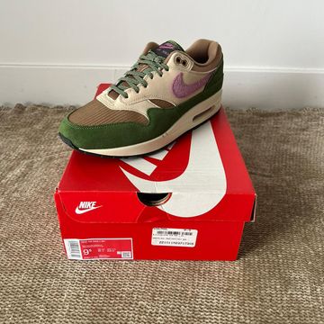 Nike - Sneakers (Green, Cognac)