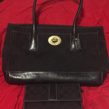 Coach - Handbags (Black)
