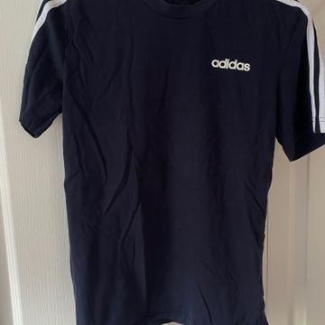 Adidas - Clothing, Shirts & T-shirts | Vinted