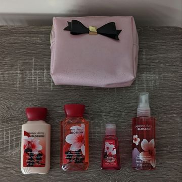 Bath & Body Works - Body care (Pink)