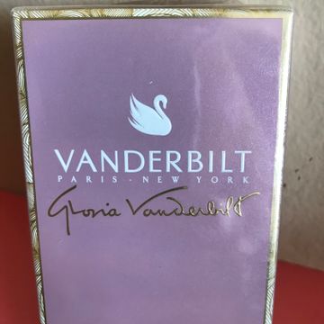 Gloria Vanderbilt  - Parfums (Lilas)