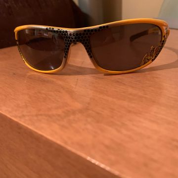 - - Sunglasses (Yellow)