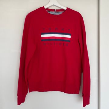 NWT Men's Tommy Hilfiger Crew Neck Essential Logo Pullover Sweater  Sweatshirt