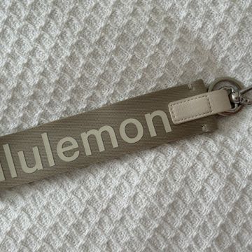 Lululemon - Key & Card holders (Beige)