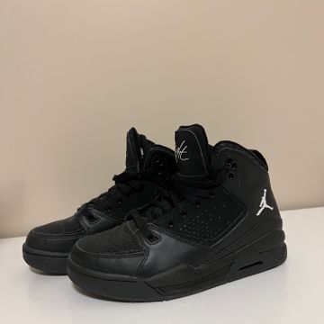Jordan - Sneakers (Black)