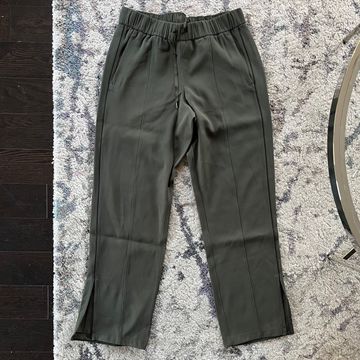 Lululemon  - Joggers & Sweatpants (Black, Green)