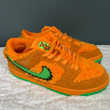 Nike  - Sneakers (Green, Orange)