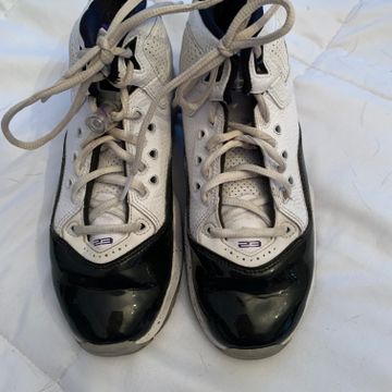 Jordan  - Indoors training (White, Black, Purple)