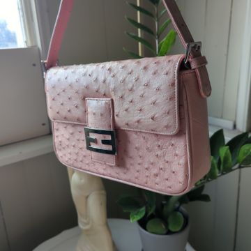 None - Handbags (Pink)