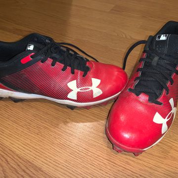 Under Armour - Sneakers (Red)