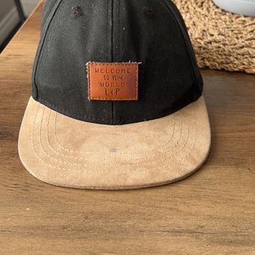 L&P - Caps & Hats