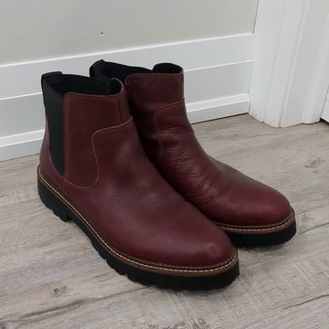 Nordstrom Rack - Chelsea boots (Red)