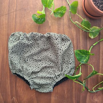 HAND MADE  - Diaper covers (Black, Green)