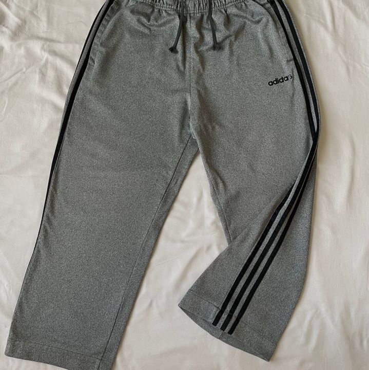 Adidas V tements de sport accessoires Jogging Vinted