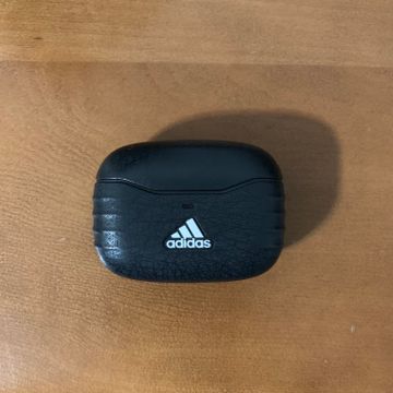 Adidas - Other tech accessories (White, Black)