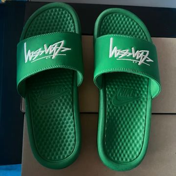 stussy nike - Slippers & flip-flops (Green)