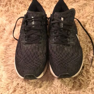 Nike - Running (White, Black, Grey)