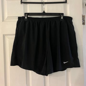 Nike on sale shorts xl