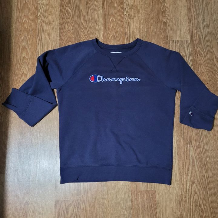 Champion - Activewear, Hoodies & Sweatshirts | Vinted