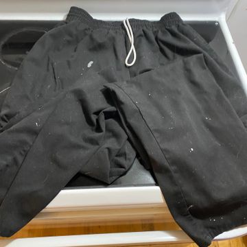 A - Cargo pants (Black)