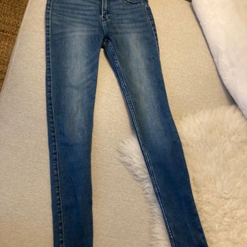 Abercrombie & Fitch  - High waisted jeans (Blue)
