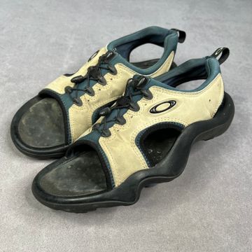 Oakley - Sandals (Blue, Beige)