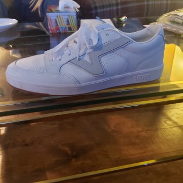 Vans - Sneakers (White)