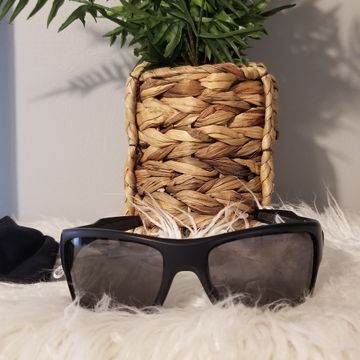 Oakley - Sunglasses