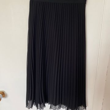 DKNY - Pleated skirts (Black)