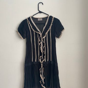 213  - Midi-dresses (White, Black)