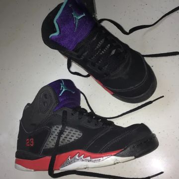Jordans - Sneakers (Black)