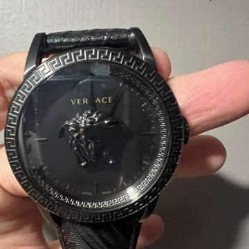 Versace  - Watches (Black)
