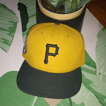 New Era - Caps (Black, Yellow)