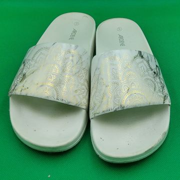 Ardene - Chaussons (Blanc, Or)