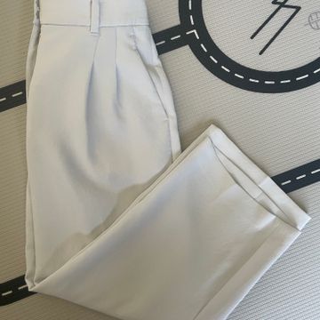 Aritzia - Pantalons à jambe larges (Blanc)
