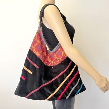 Vintage  - Shoulder bags (Black, Yellow, Red)