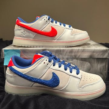 Nike - Sneakers (White, Blue, Red)