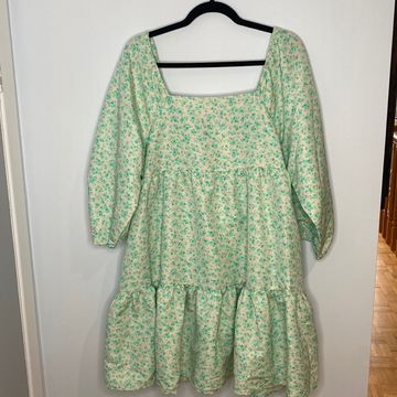 Levi's - Summer dresses (Green, Beige)