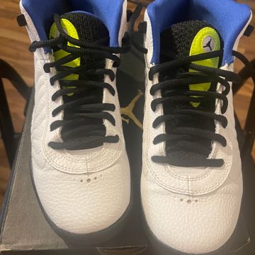 Jordan’s  - Sneakers (White, Blue)