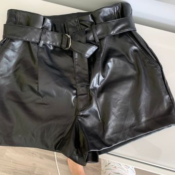 Divided  - Shorts en cuir (Noir)