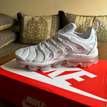 Nike  - Sneakers (White)