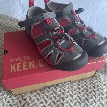 Keen - Sandals & Tongs