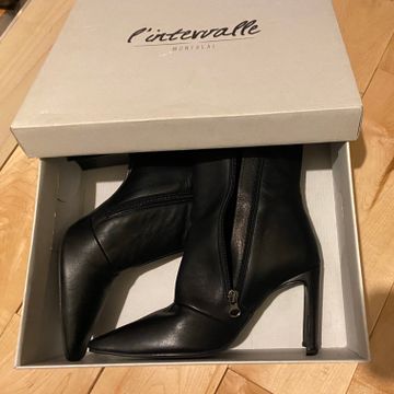 L’intervalle - Heeled boots (Black)