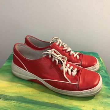 Brown ‘s - Sneakers (Red, Beige)