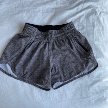 Lululemon - Long-waisted shorts (Grey)