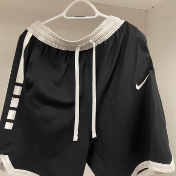Nike - Shorts chino (Noir)