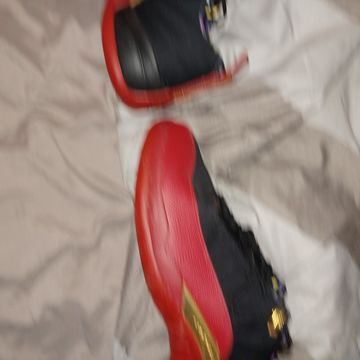Jordans - Sneakers (Rouge, Or)