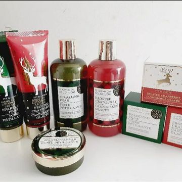 Ivy & Castle  - Body care (Green, Red)
